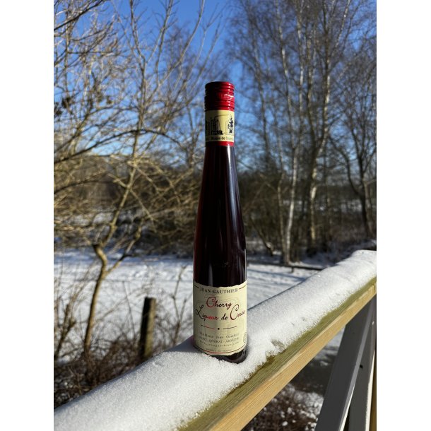 Kirseb�r lik�r 35cl 18%